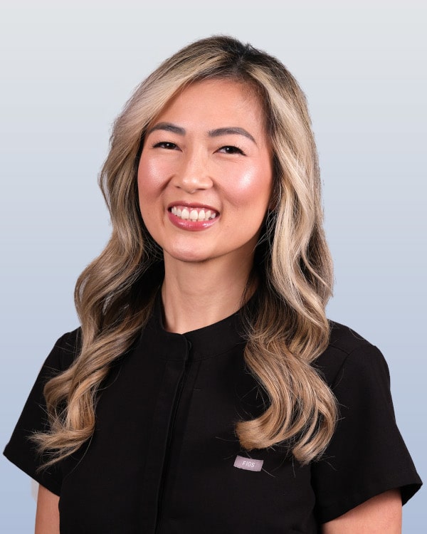 Julianne Tran (Assistant Manager)